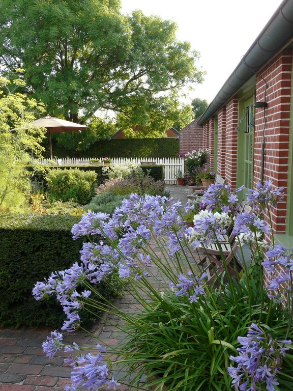 Bed and Breakfast Landgoedlogies Pabema à Zuidhorn Extérieur photo