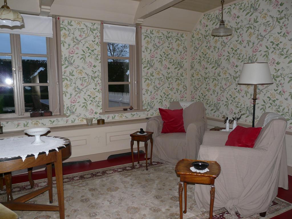 Bed and Breakfast Landgoedlogies Pabema à Zuidhorn Extérieur photo
